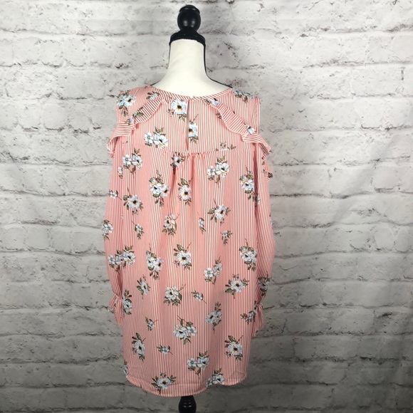 NWOT Suzanne Betro Cold Shoulder Blouse Sz XL - Picture 7 of 8